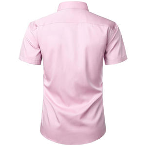 Chemise boutonnée à manches courtes pour homme avec options d'impression de broderie personnalisées disponibles pour les marques privées et la fabrication en vrac - Product Image 2