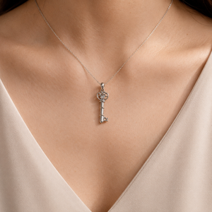 Pendentif fin en forme de plume avec breloque CZ - Product Image 5