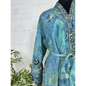 Kimono en soie de style bohème, élégant, bleu vert floral, cadeau de luxe pour anniversaire, robe pour femme pour la maison ou la plage - Product Image 3