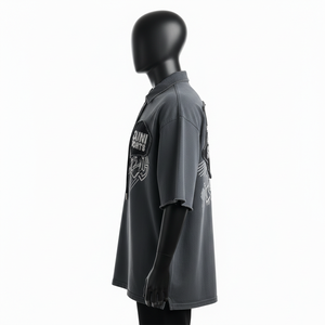 Polo homme en coton et polyester piqué premium 200 GSM, gris foncé, avec logo brodé personnalisé. - Product Image 3