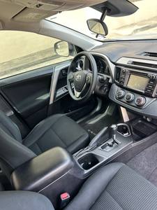 VENTE RAPIDE Toyota RAV4 LE 2017 TRANSMISSION AUTOMATIQUE 4x4 - Product Image 3