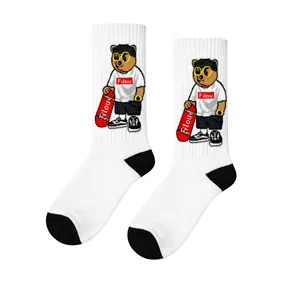 Calcetines Deportivos Cómodos con Diseño de Oso, Estilo Atleta, Logotipo Personalizable, Impresión Digital, Antibacterianos y Antitranspirantes - Product Image 1