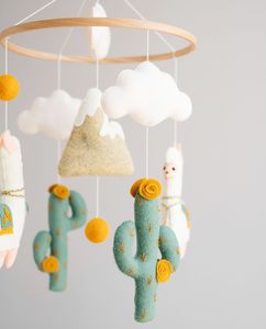 Llama móvil recién nacido baby shower regalo para nuevos padres madre-a-ser fieltro hecho a mano juguetes artesanales suaves para niños - Product Image 4