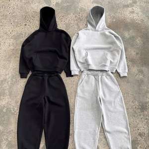 Sweat-shirts et pantalons de survêtement épais en coton doux 100% surdimensionnés personnalisés à épaules tombantes avec poche latérale brodée tendance pour l'hiver pour hommes - Product Image 2