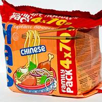 Nouilles instantanées chinoises HES à la farine de blé, format familial 4x70g, préparation en 3 minutes