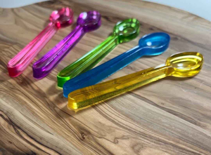 Ensemble de couverts à salade en résine écologique, fait main, 100% résine, pour les fêtes, la maison, l'hôtel, comprend une cuillère à glace Saniya - Product Image 5