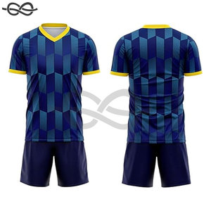 Haute qualité Vintage ballon de Football rétro Jersey tissu hommes Football T-Shirt coupe confortable vêtements de Football saisonniers - Product Image 2