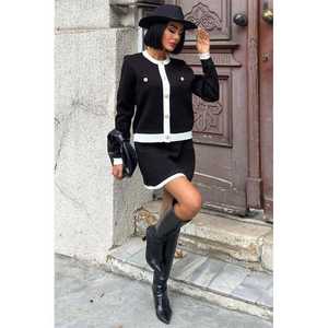 Conjunto de Falda de Punto con Botones Dorados y Detalles a Rayas para Mujer 10222 - Product Image 5