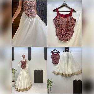 Lehenga Choli de Diseño para Fiesta, Bordado Nupcial Pesado con Espejo, Listo para Enviar, Indio, para Mujer, Boda - Product Image 2