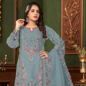 ผ้าโปร่งบางปักลายชอลวาร์คาเมซพร้อมชาราราและดูปตาขนาด XL และ XXL เพื่อให้ดูสง่างาม - Product Image 1