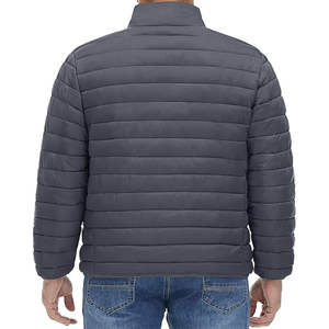 Chaqueta Acolchada para Hombre de Alta Calidad, Ligera, Resistente al Agua, Cortavientos, Cálida, con Dos Bolsillos Laterales, por RSW - Product Image 3