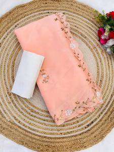 Pure Zijden Stof Sari Met Prachtige Handwerk Bedrukte Kanten Werkrand Voor Etnische Bruidsbruidsbruiloften, Prachtig In Lichtoranje - Product Image 5
