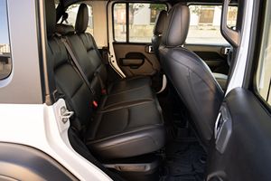 Jeep Wrangler Willys 4xe 2024 Gasolina, Bajo Kilometraje - Product Image 5