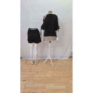 Ensemble deux pièces en viscose pour femme, t-shirt à manches courtes, col rond, semi-épaules dénudées, détail perles, short, 36523 - Noir - Product Image 6