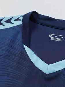 Uniforme de football à manches longues par sublimation personnalisée maillot de football d'entraînement et ensemble d'uniformes de football courts rouges et blancs - Product Image 2