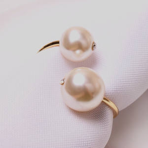 Los anillos ''BOWKNOT'' elevan la presentación de las servilletas a un elemento decorativo que mejora tanto las comidas cotidianas como las ocasiones especiales. - Product Image 2