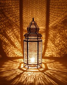 <b>Metal</b> <b>Lantern</b> for Stylish Home & Outdoor Christmas/Easter Decor Handmade Waterproof Eco-Friendly Lighting - Product Image 3