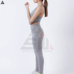 Conjunto Deportivo de Yoga para Mujer Talla Grande, Leggings de Cintura Alta, 2 Piezas, Cintura Elástica, Sujetador Deportivo, Logotipo Personalizado en la Parte Delantera, Spandex/Poliéster - Product Image 3