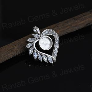 Meilleures ventes : Pièce semi-montée en argent sterling 925 véritable plaqué or, 25 mm, sertie en forme de cœur de Saint-Valentin, pour pierre précieuse ou résine, à personnaliser - Product Image 1