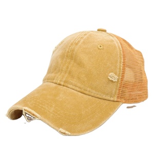 2026 vente en gros personnalisé broderie Logo en détresse lavé maille camionneur chapeaux usé Vintage 6 panneau blanc papa chapeaux - Product Image 2