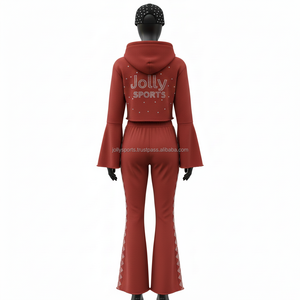 ชุดวอร์มผู้หญิง ผ้าโพลีเอสเตอร์ผสมสแปนเด็กซ์ 280 GSM ผ้าริบ ถักลาย  ผ้าตาข่ายสีสนิม  โลโก้ปักด้วยคริสตัล  ชุดวอร์มไซส์ใหญ่ - Product Image 2