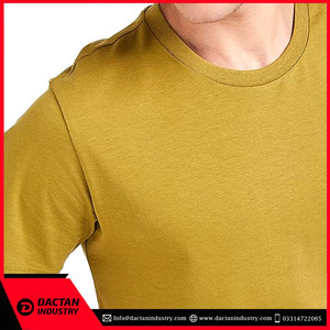 T-shirt de style nouveau pour hommes Design court personnalisé avec ligne de coupe ample en polyester/coton de haute qualité - Product Image 4