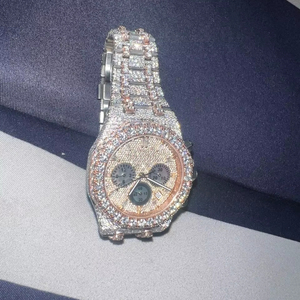 Reloj mecánico de acero inoxidable de oro rosa de dos tonos Moissanite Caja cuadrada completamente helada con ventana de esfera de vidrio - Product Image 1