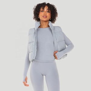 Vente en gros OEM vestes décontractées bouffantes pour hommes avec fermeture éclair col montant bien conçu matelassé léger à l'avant Logo personnalisé - Product Image 3