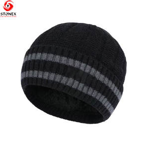 Gorro de Invierno de Felpa con Forro de Diseño Moderno, Color Sólido, Logotipo Personalizado, MOQ Bajo, para Hombre, Playa, Viajes - Product Image 4