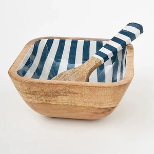 Bol en bois de manguier, saladier carré en bois et bol de service - Product Image 1