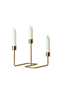 Bougeoir en laiton fabriqué à la main avec finition noire pour les dîners romantiques aux chandelles et les paramètres de table élégants - Product Image 4