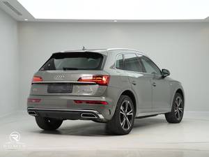 Audi Q5 SUV Usata 2023, Trasmissione Automatica, 5 Posti, Grigia, Fari a LED, Guida a Sinistra |   Pronto per l'esportazione - Product Image 5