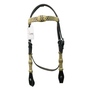 Cabecera de caballo occidental de calidad superior Nuevo diseño de cuero con cuero crudo para montar a caballo - Product Image 1