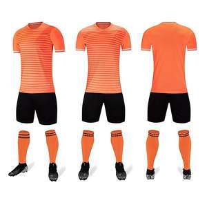 Kits de fútbol de equipo personalizado Premium de secado rápido de alto rendimiento Durable Cómodo Ligero Camiseta de fútbol de entrenamiento personalizada - Product Image 3