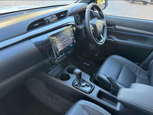 Voiture d'occasion de qualité à prix abordable 2026 Toyota Hilux 2.8 GD-6 RB Leg-end RS Auto Double Cabine (mHev) Conduite à droite - Product Image 4