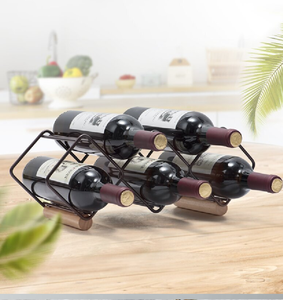 Étagère à plusieurs niveaux en argent brossé. Porte-vin en métal durable. Achetez aujourd'hui au prix de gros. - Product Image 4