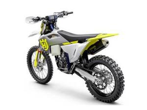 ประมูล-เสนอขาย 2024 FX 450 รถมอเตอร์ไซค์ออฟโรดของแท้จากโรงงาน ใหม่เอี่ยม กำลังไฟ 1001-2000 วัตต์ ความเร็วสูงสุด >80 กม./ชม. ผลิตในสหรัฐอเมริกา ชำระเงินดาวน์ - Product Image 2