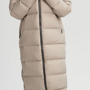 Chaqueta acolchada larga con diseño de múltiples bolsillos de manga larga para mujer de diseño superior disponible a un precio asequible - Product Image 6