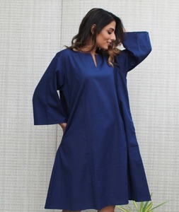 Robe en lin, robe droite en lin, robe à col fendu, robe mi-longue en lin, robe bleue, tunique en lin, vêtements en lin, robes pour femmes, - Product Image 1