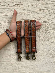 Nueva Llegada Mano Tooled Cuero Muñequera Llaveros En Relieve Estampado Floral Cuero Llaveros Tooled Accesorios de cuero Correas para llaves - Product Image 4