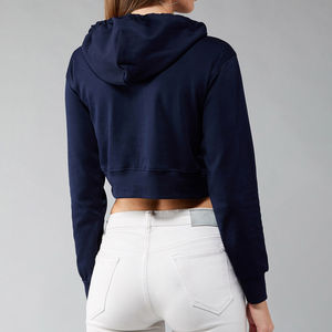 Vente en gros de sweats à capuche courts pour femmes de haute qualité, style streetwear, couleur personnalisée sur le devant, sweat à capuche court pour femmes à manches longues - Product Image 2