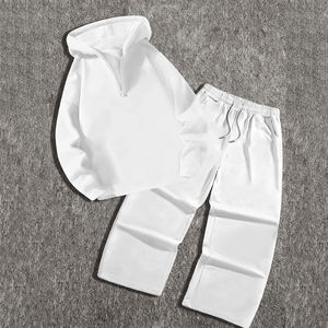 Ensemble deux pièces streetwear décontracté pour homme : sweat à capuche blanc pur épais à quart de zip et pantalon de survêtement large à cordon de serrage - Product Image 1