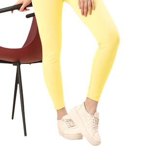 Vêtements d'entraînement Slim Fit Ensemble de survêtement d'été pour femmes Vêtements décontractés pour femmes les plus vendus Ensembles de survêtement d'été - Product Image 4