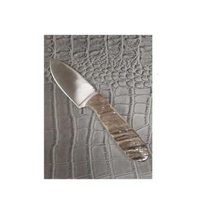 Manche de couteau à beurre en corne de buffle Échelle pressée naturelle avec cornes de bélier Plaques Produit couleur noire - Product Image 4