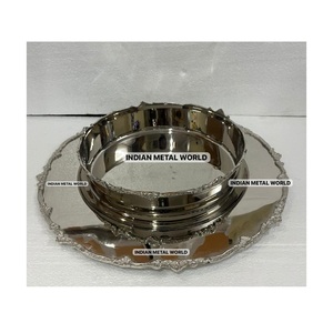 Bol de service à chocolat en acier inoxydable antique Vente chaude Articles de fête Présentoir à dessert Plateau de serveur sucré par Indian Metal World - Product Image 4