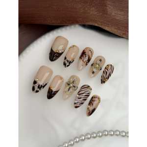 Uñas Postizas Mocha Whisper: Añade Fácilmente el Estilo Mocha Whisper a tus Dedos - Product Image 3