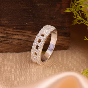 Fabricante de joyería fina, venta al por mayor, exquisitos anillos de piedra de circón de Plata de Ley 925 sólida, anillos de eternidad de diseño hueco a la moda - Product Image 4