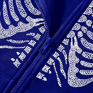 Sweat à capuche zippé surdimensionné 100% coton pour hommes, avec logo personnalisé, imprimé tête de mort en strass, sweat à capuche d'hiver épais teint en plaine - Product Image 3