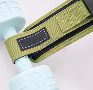 Ceinture de poussée de hanche en néoprène antidérapante avec rembourrage résistant et poids réglables pour haltères, idéale pour la gym, les sports d'été et les activités de plein air. - Product Image 3