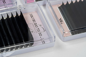 Khối Lượng Thường Xuyên Hàn Quốc Pbt Sợi Chồn Lông Mi Mở Rộng Bán Buôn C Curl Lông Mi Mở Rộng Nguồn Cung Cấp Với Logo Cá Nhân - Product Image 4